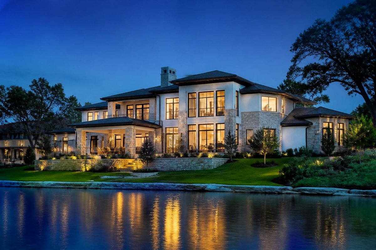 Lakefront in a gated community, A-rated schools